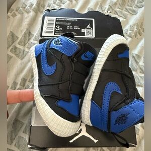 Air Jordan 1 crib shoe infant